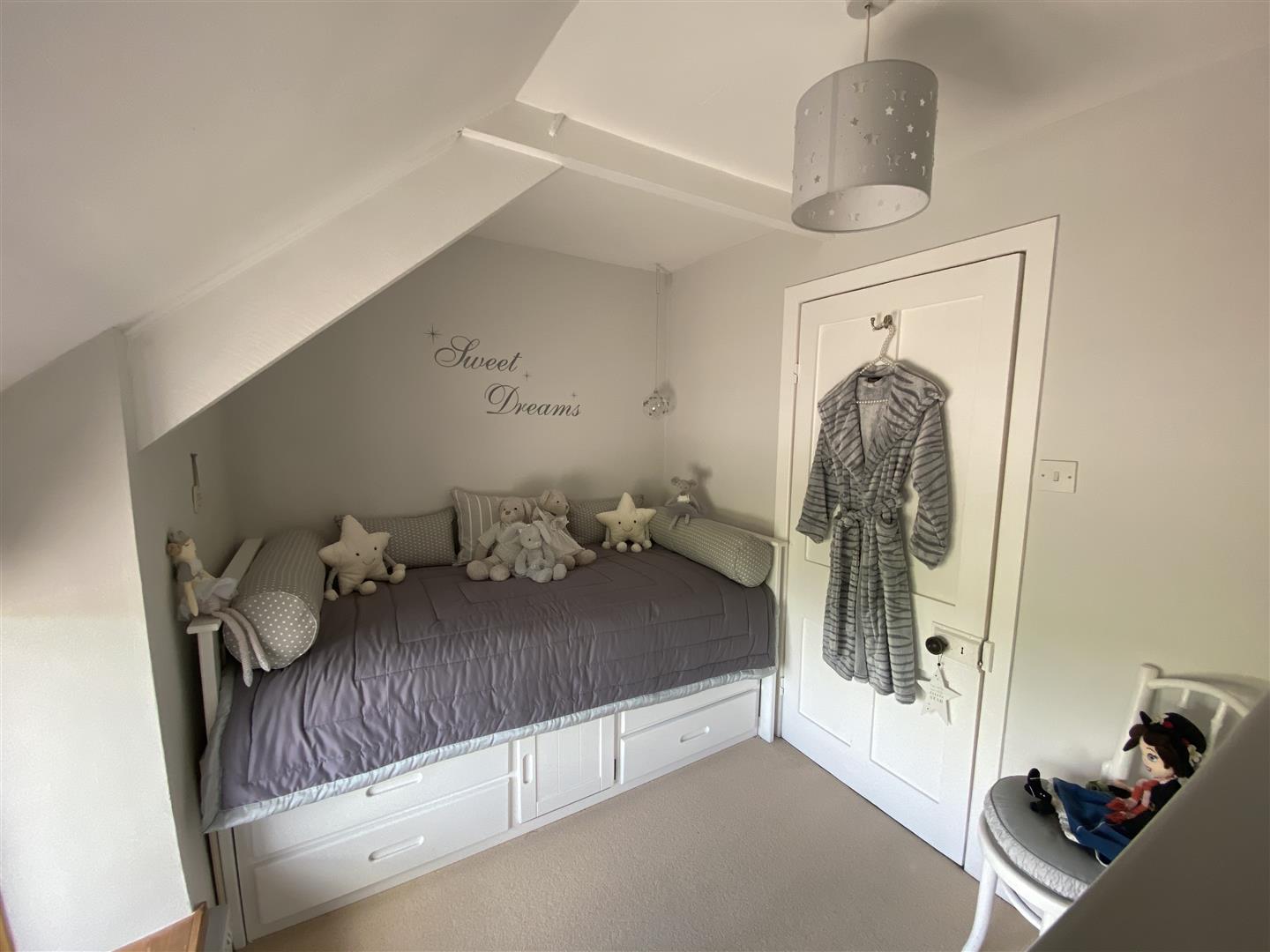ANOTHER ROOM ASPECT